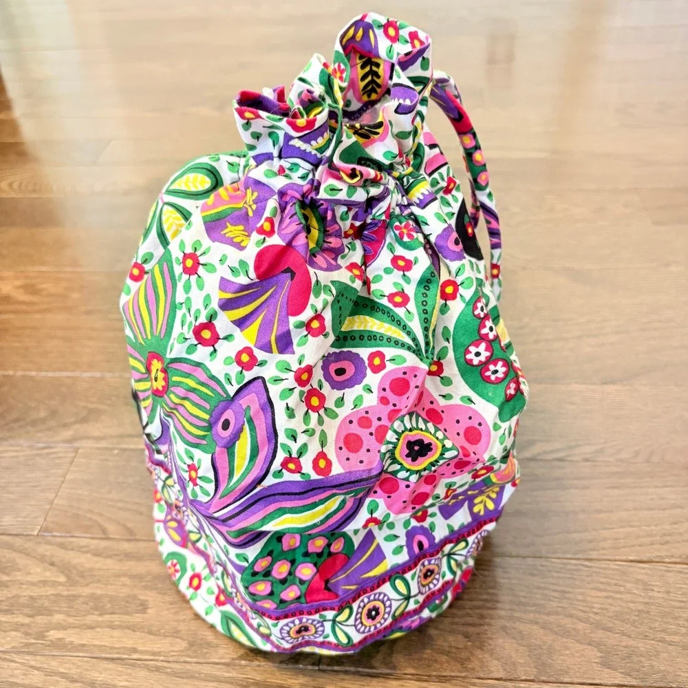 Vera Bradley Drawstring Bag Cotton Lined Pouch Travel Retired Print Viva La Vera